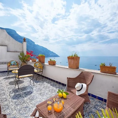 Villa In Positano With Sea Views And Jacuzzi Villa *