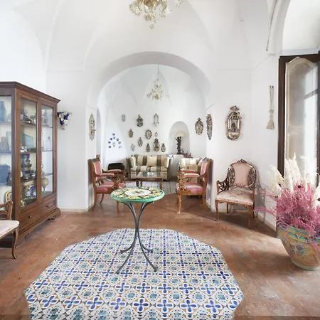 Villa In Positano With Sea Views And Jacuzzi *