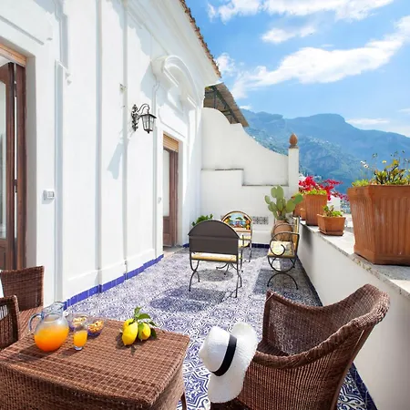 Villa In Positano With Sea Views And Jacuzzi